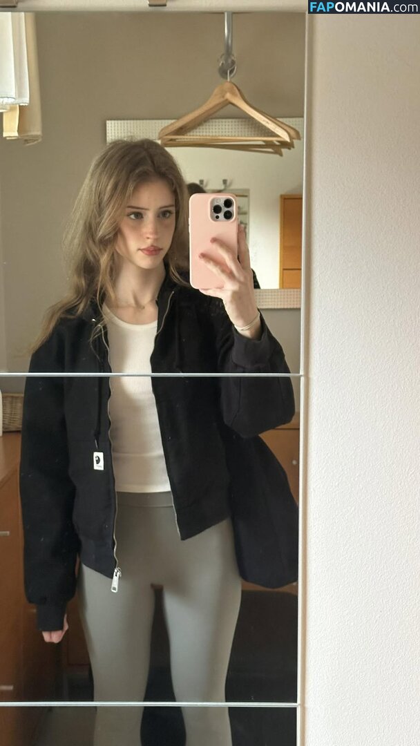 Mira.004 / model_mira Nahý OnlyFans  Uniklá fotka #1489