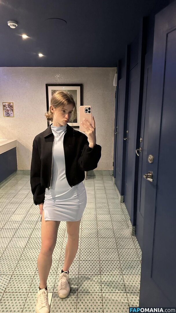 Mira.004 / model_mira Nahý OnlyFans  Uniklá fotka #1500