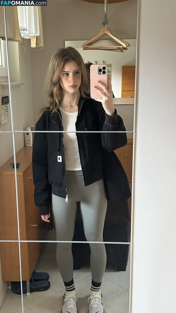 Mira.004 / model_mira Nahý OnlyFans  Uniklá fotka #1501