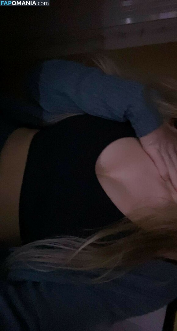 Mira Szalma / https: / mira.004 Nahý OnlyFans  Uniklá fotka #4