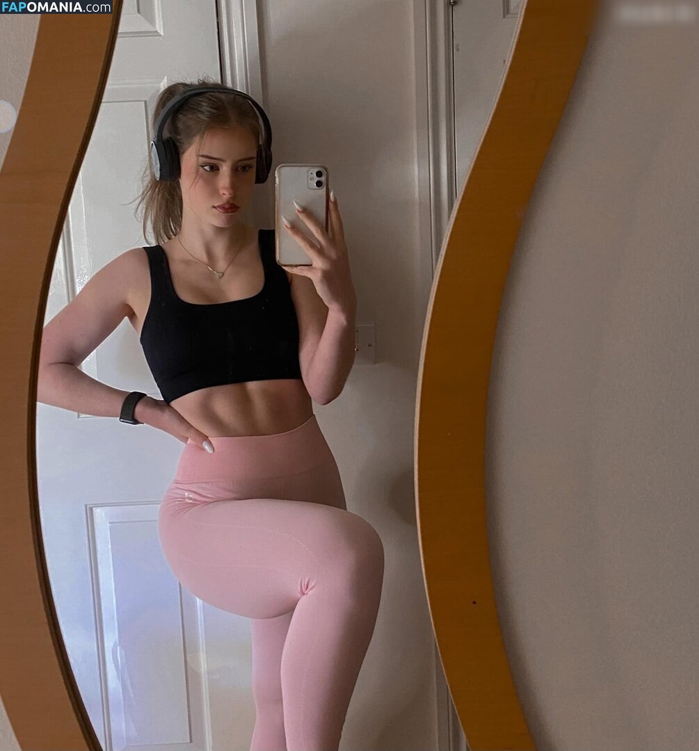 Mira Szalma / https: / mira.004 Nahý OnlyFans  Uniklá fotka #245