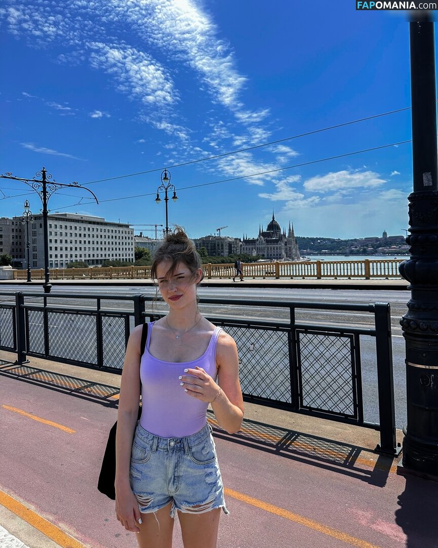 Mira Szalma / https: / mira.004 Nahý OnlyFans  Uniklá fotka #526