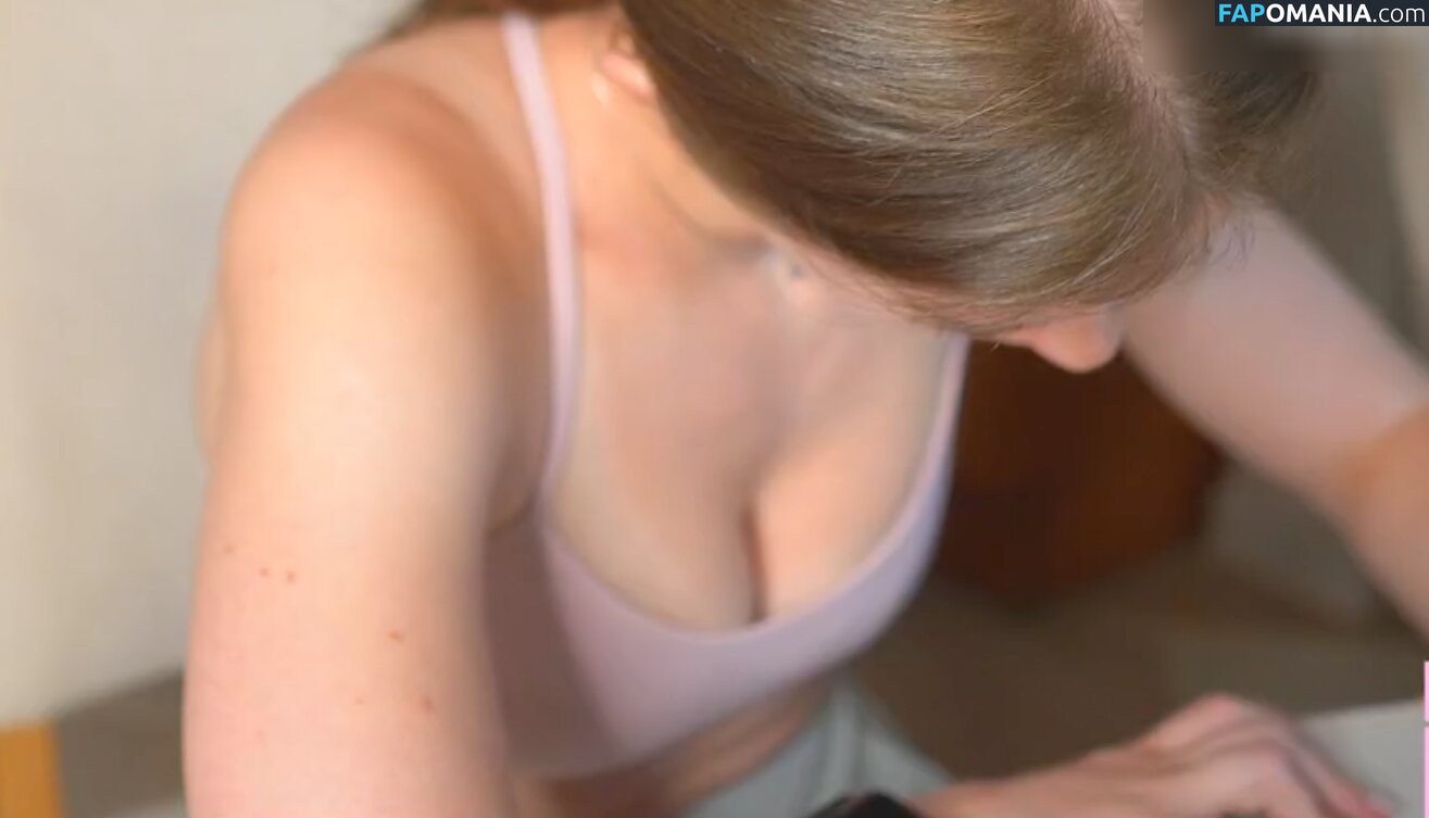 Mira Szalma / https: / mira.004 Nahý OnlyFans  Uniklá fotka #567