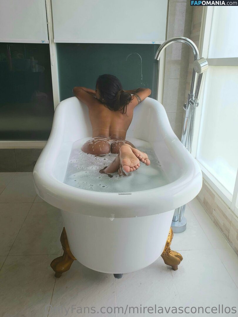 Mirela Vasconcelos / mi_levas / mirelavasconcellos / mirellavasconc Nahý OnlyFans  Uniklá fotka #2