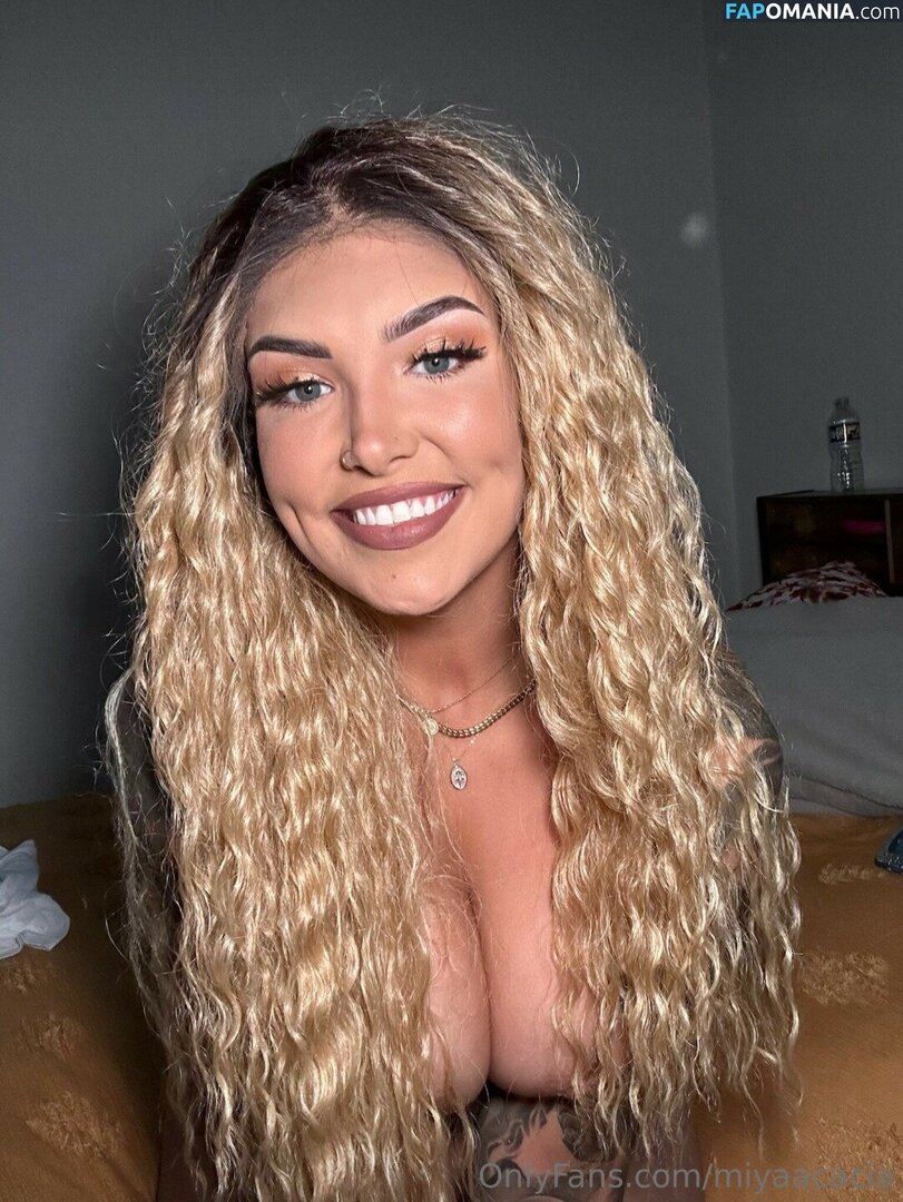 Miya Ulatowski / miyaacacia Nahý OnlyFans  Uniklá fotka #40