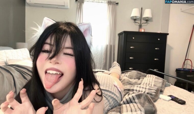 molly.osamu / mollymeowz / mollymew2 Nahý OnlyFans  Uniklá fotka #17