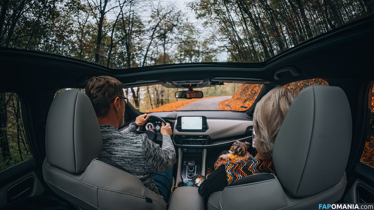 Moonroof Nahý OnlyFans  Uniklá fotka #5
