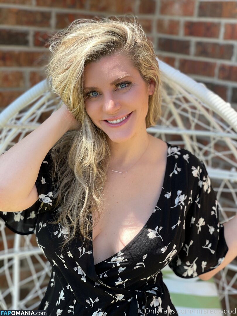 Heidi Redwood / mrsredwood / the.real.mrs.redwood Nahý OnlyFans  Uniklá fotka #22
