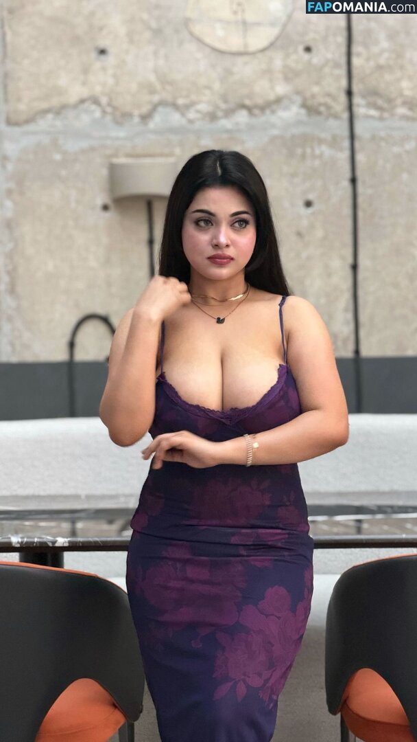 mumtahinaaa_ Nahý OnlyFans  Uniklá fotka #1