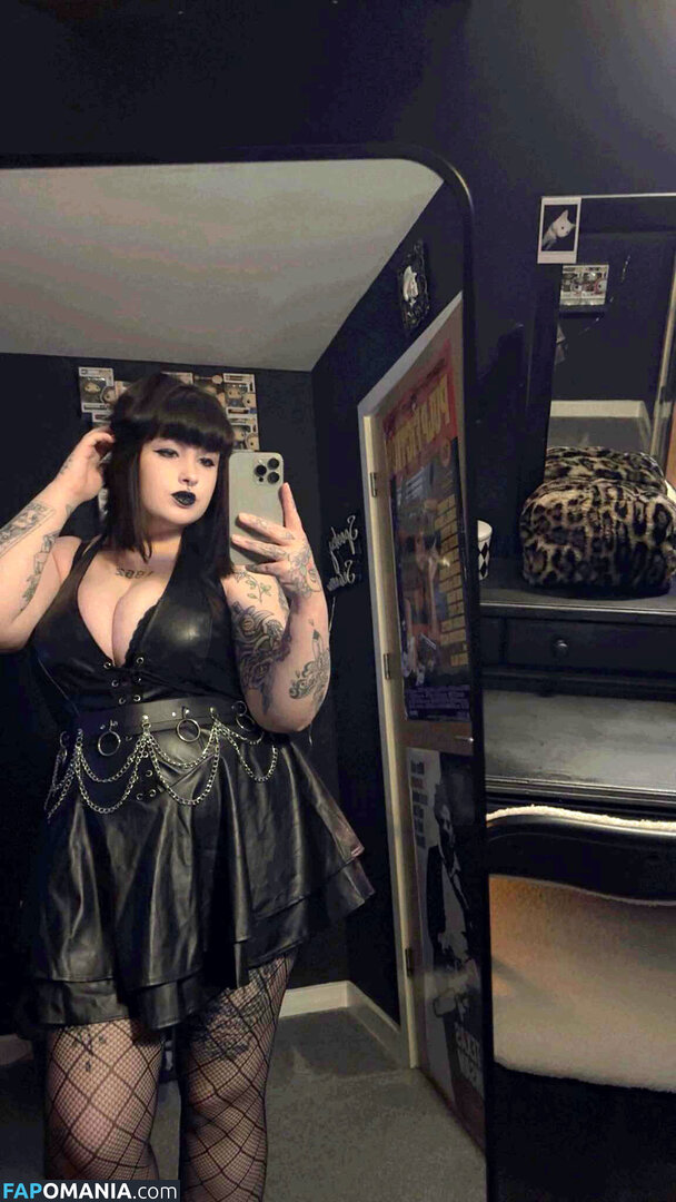 museofthedamned Nahý OnlyFans  Uniklá fotka #5
