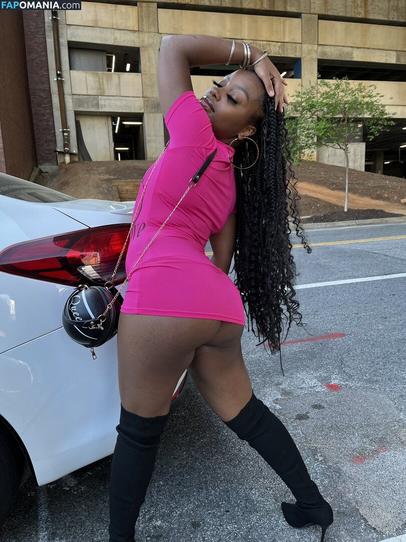 10shania / Muthafuckinlae / exclusivelylae / exclusivelylaee / https: / mf.lae / mflae___ Nahý OnlyFans  Uniklá fotka #2