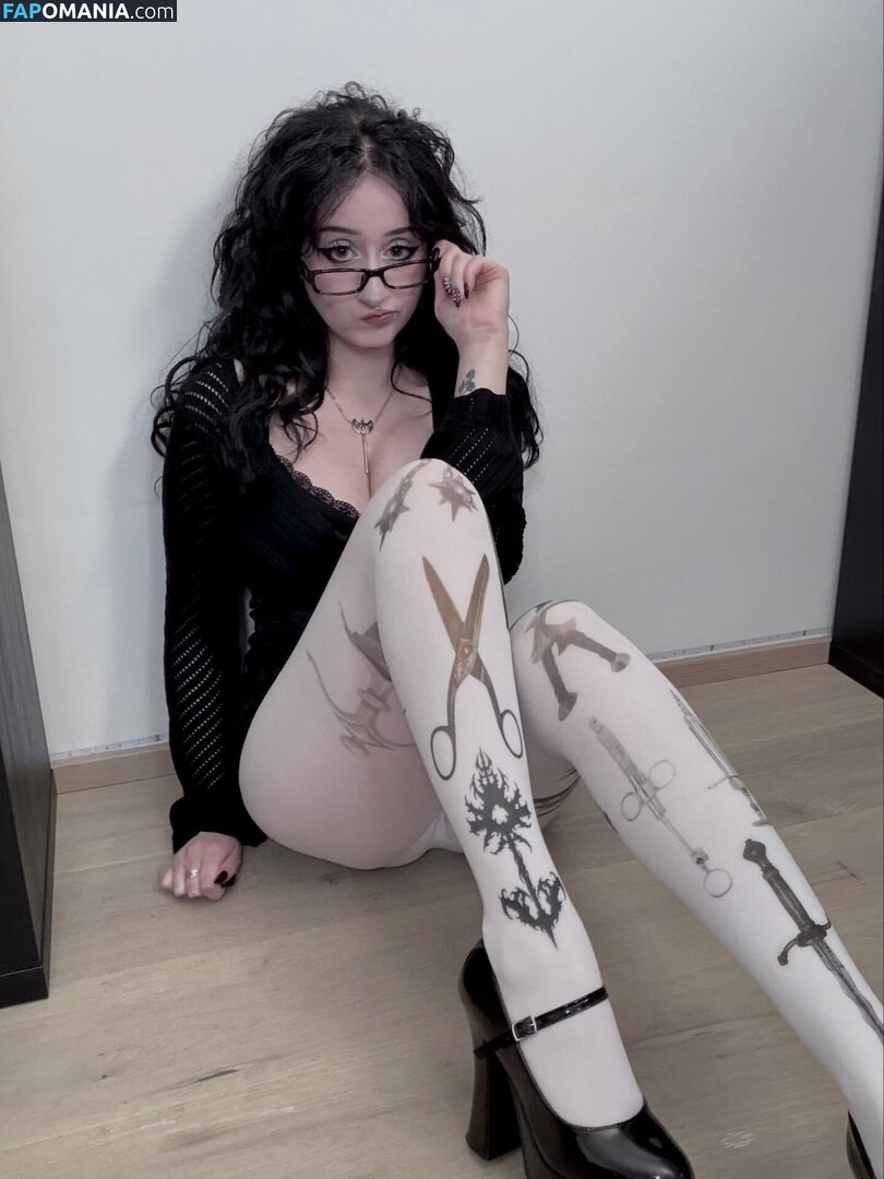 Myrteya / myrajade Nahý OnlyFans  Uniklá fotka #19