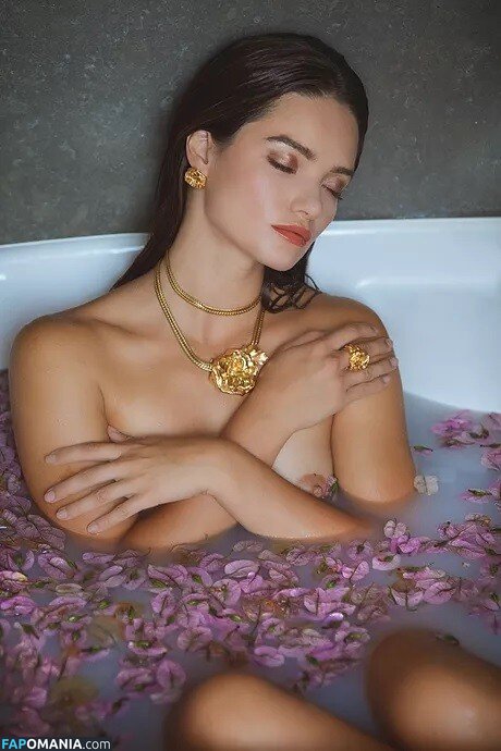 Myrtille Revêmont / myrtille_revemont Nahý OnlyFans  Uniklá fotka #14