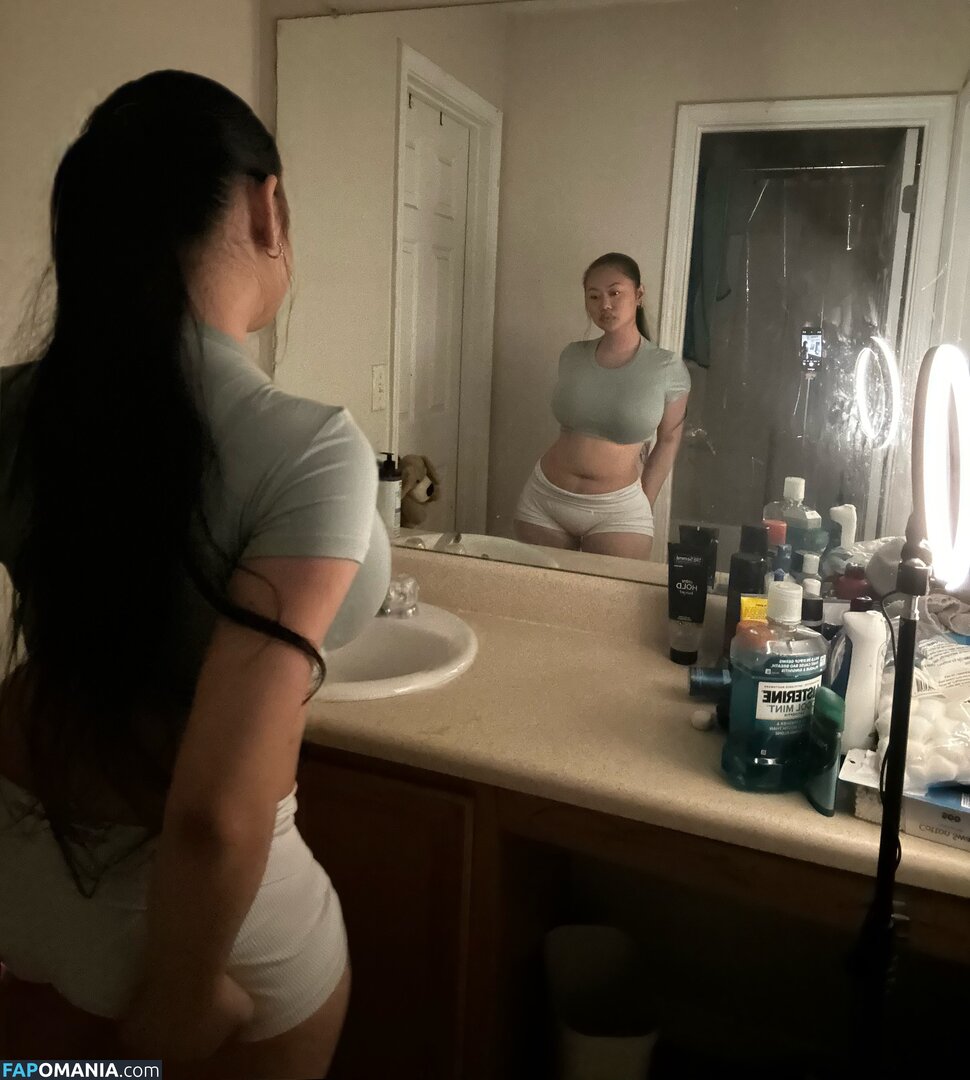N66yk / https: / nreaux / trillnayla Nahý OnlyFans  Uniklá fotka #4