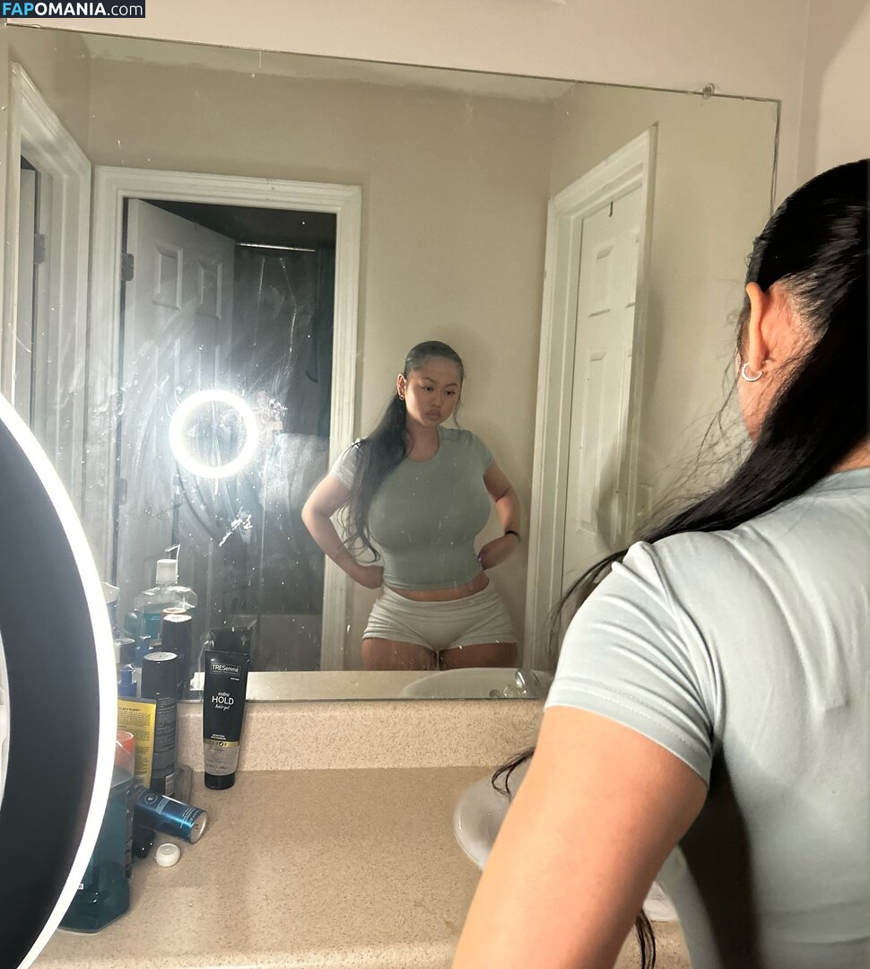 N66yk / https: / nreaux / trillnayla Nahý OnlyFans  Uniklá fotka #8