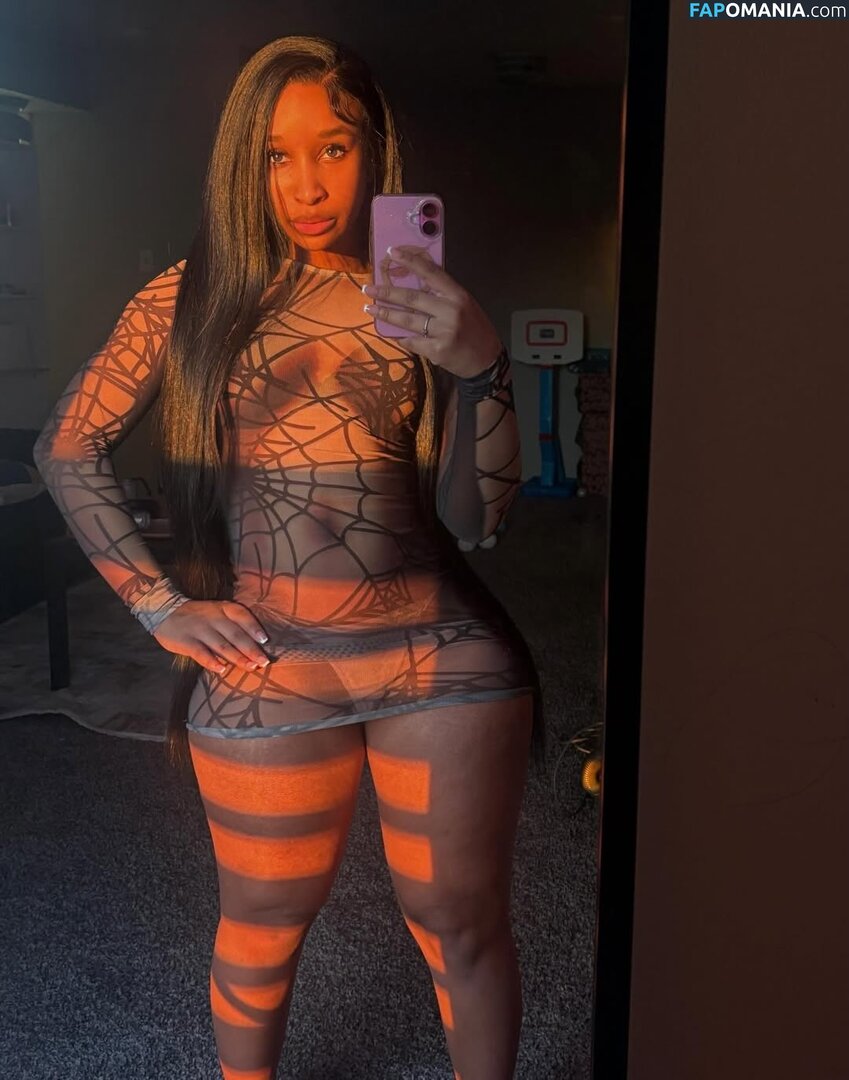 Naebxaa / boujeeea Nahý OnlyFans  Uniklá fotka #6