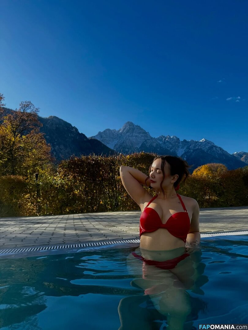lunaabaabe / naomy_jakab Nahý OnlyFans  Uniklá fotka #4
