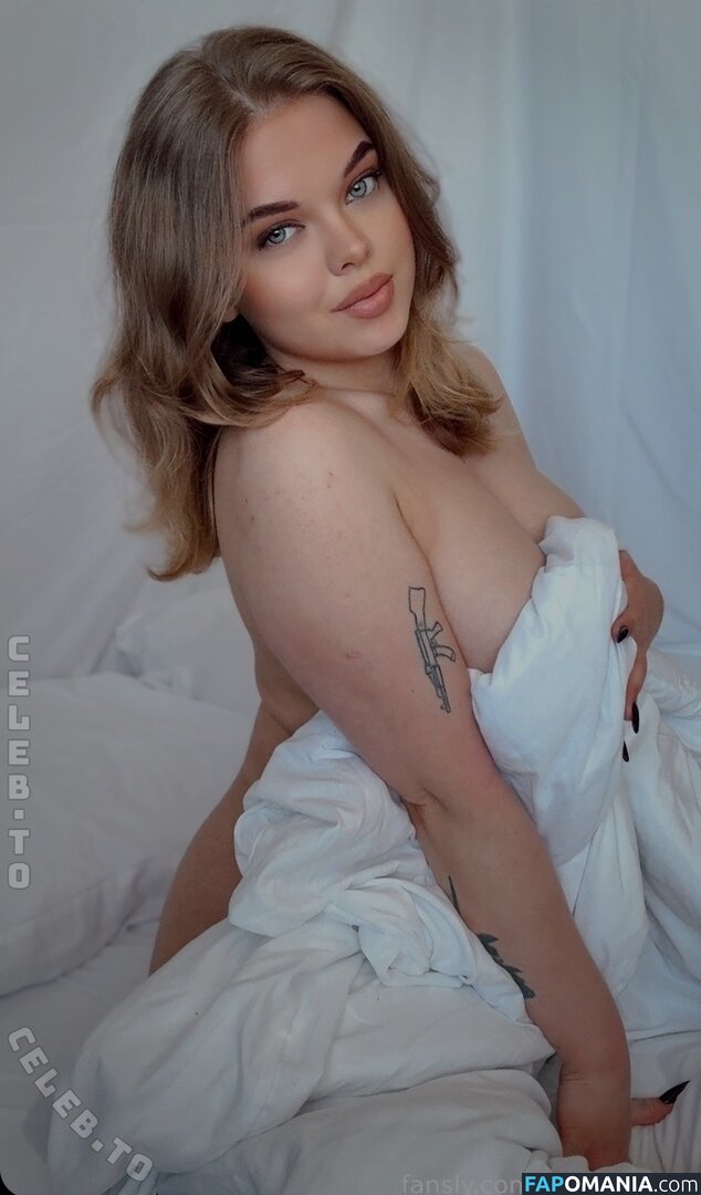 Joanna668636037 / Kelluxee / Naughty Kelly / https: / naughtykells Nahý OnlyFans  Uniklá fotka #2