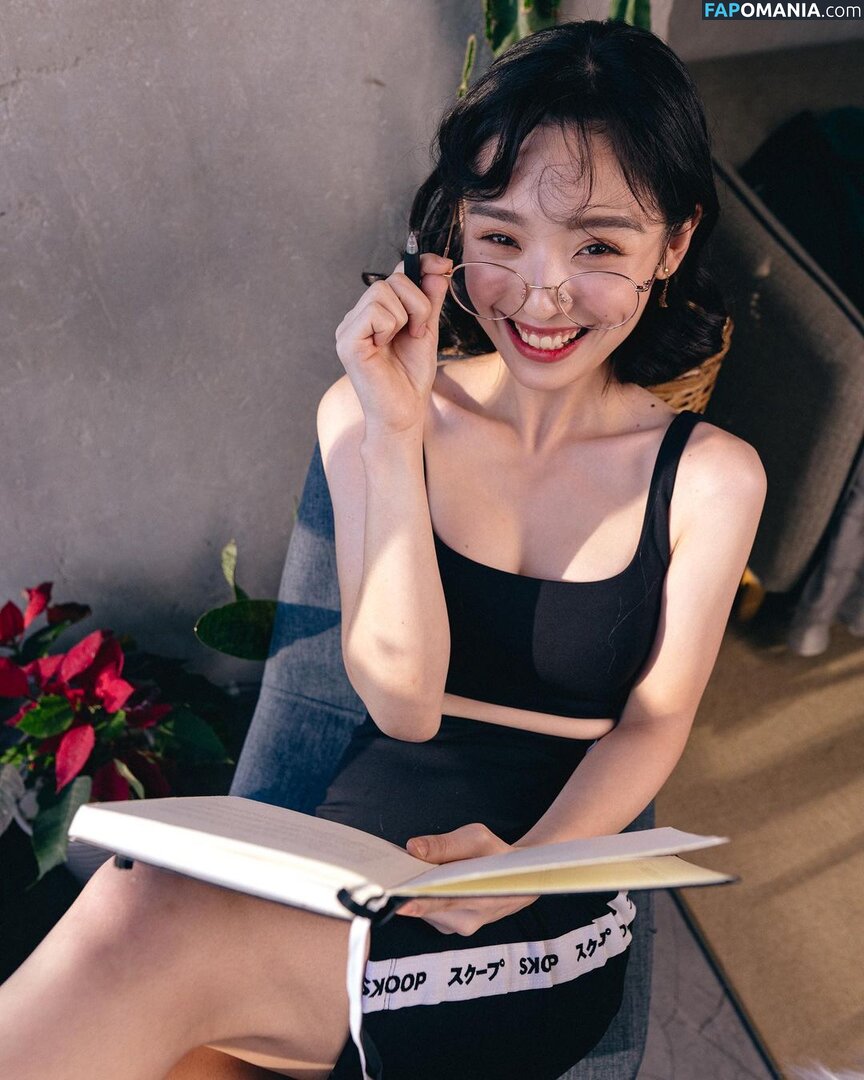 Nayoung Kim / nayoungkim18 Nahý OnlyFans  Uniklá fotka #25