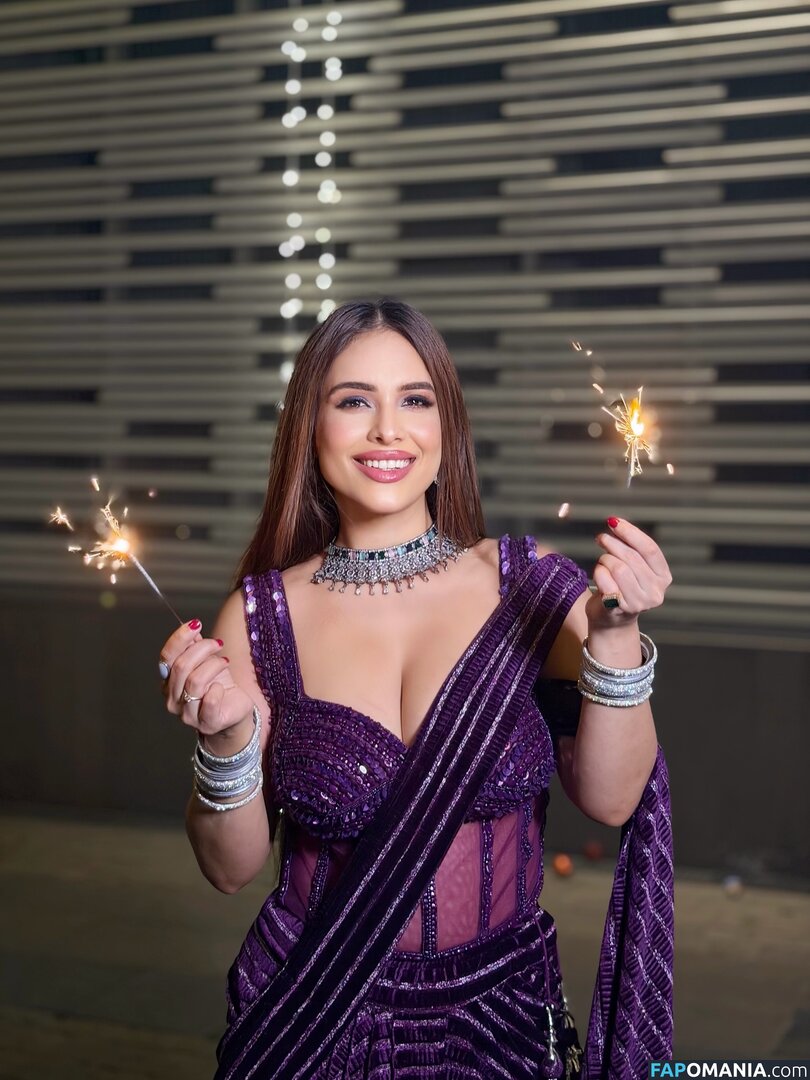 Nehhaa Malik / freakymeek500 / nehamalik335 Nahý OnlyFans  Uniklá fotka #12