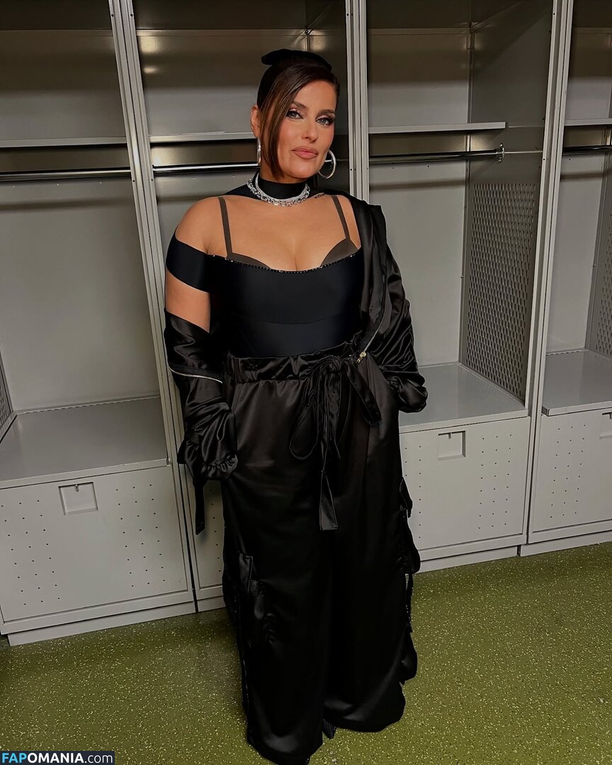 Nelly Furtado / juicyunknown / nellyfurtado Nahý OnlyFans  Uniklá fotka #11