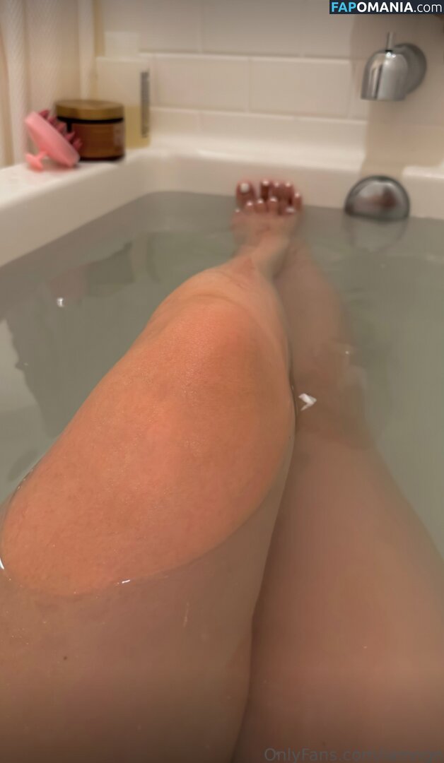 Ngan Nguyen / linnynguyen / nganguyeen Nahý OnlyFans  Uniklá fotka #297