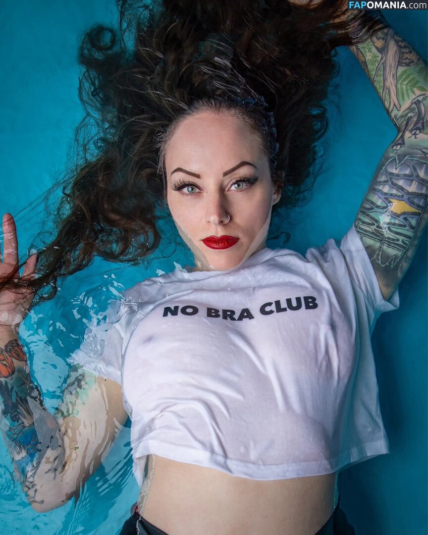 Midnite Ghoul / Niki Dysnomia / Niki Tracchia / Viperella.ghoul / midnite.ghoul Nahý OnlyFans  Uniklá fotka #2