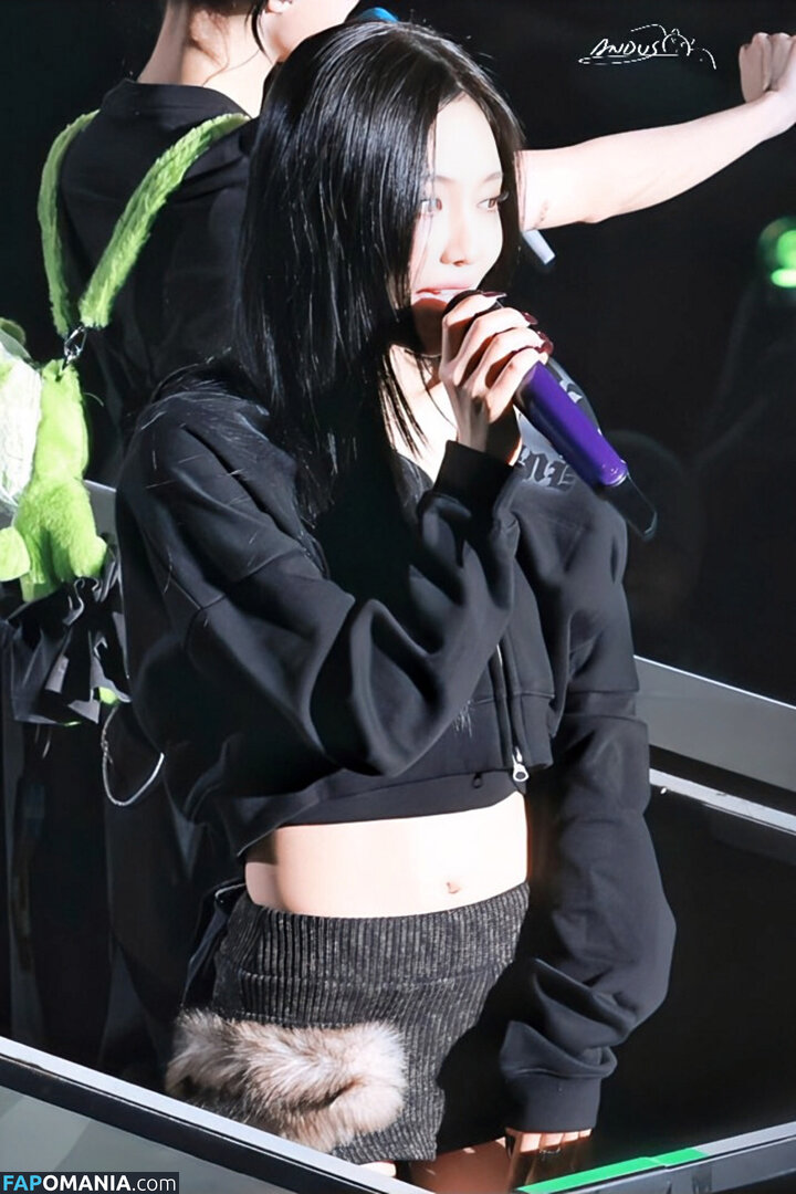 Ningning (æspa / aespa / imnotningning / littlechopper Nahý OnlyFans  Uniklá fotka #170