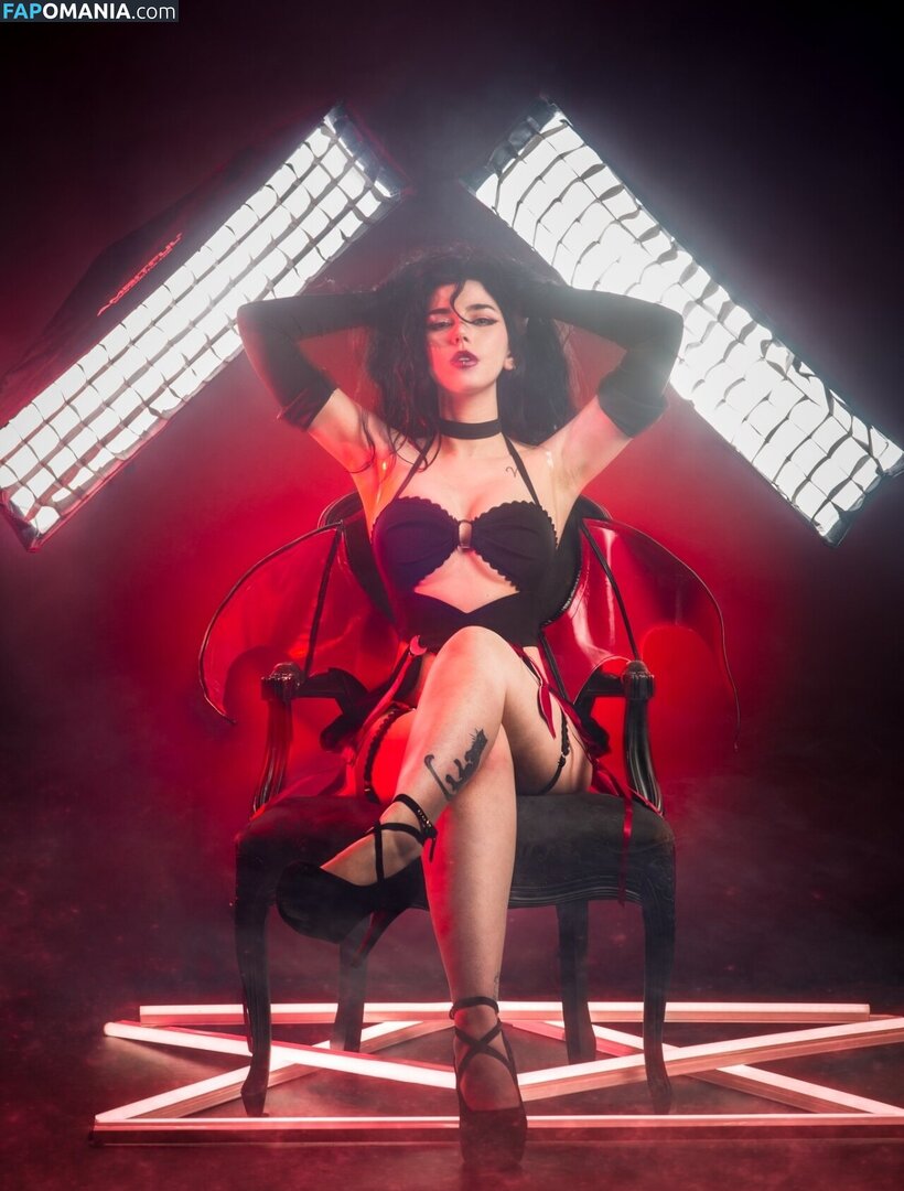 https: / nire.02 / nire02_cosplay Nahý OnlyFans  Uniklá fotka #13