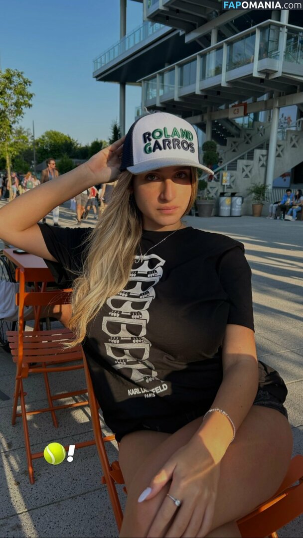 https: / noaperetss / nojumper Nahý OnlyFans  Uniklá fotka #9