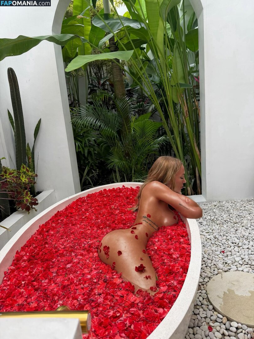 Norwegian Girls / luksuslyx / lyxluna / rebeccaleikvoll Nahý OnlyFans  Uniklá fotka #4