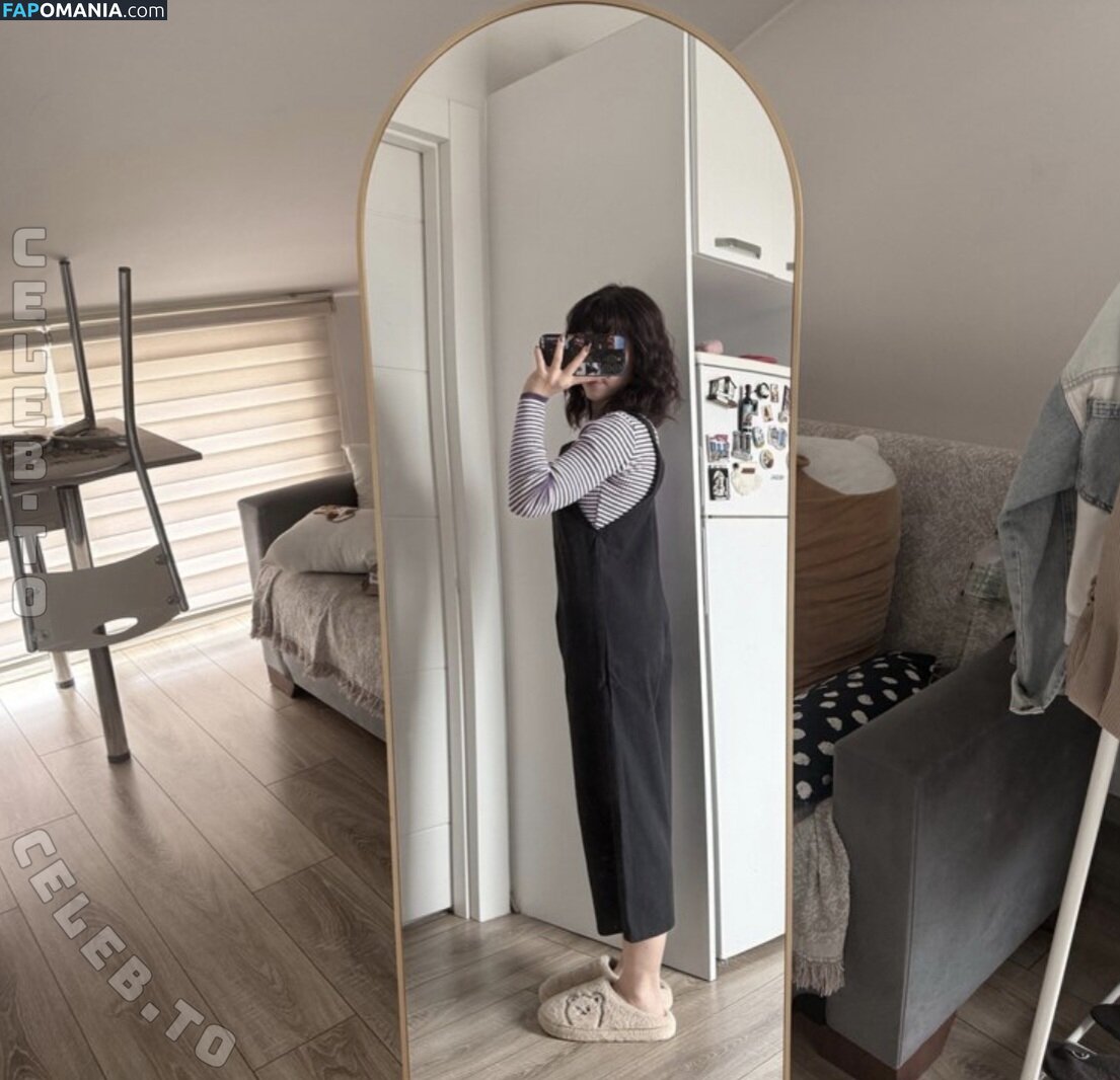 https: / notaysea Nahý OnlyFans  Uniklá fotka #7