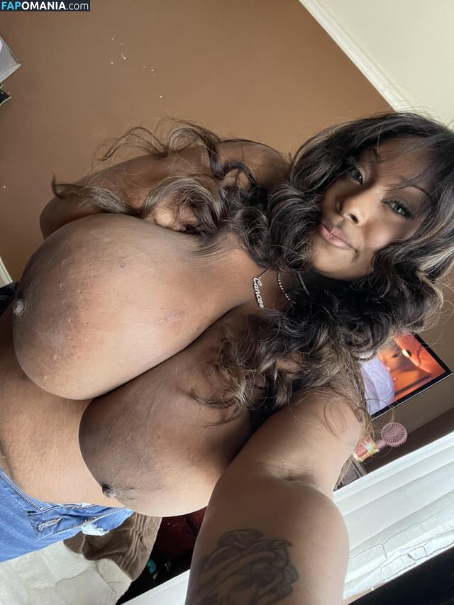 https: / novabaeethestarr Nahý OnlyFans  Uniklá fotka #2