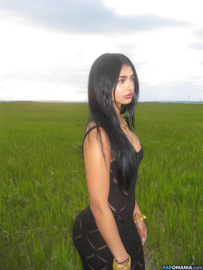 Nuha_mach / rhyheimshabazz Nahý OnlyFans  Uniklá fotka #3
