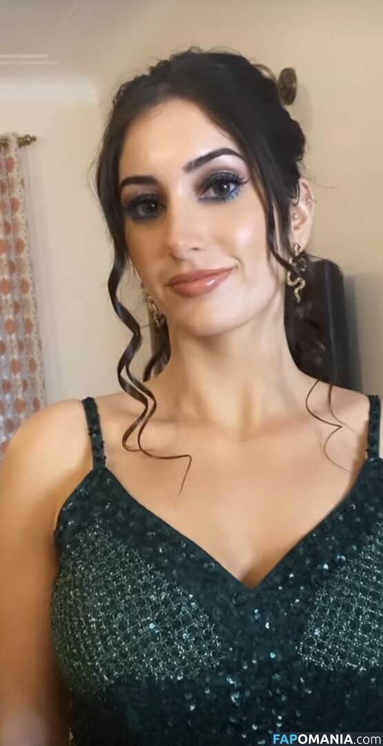 Nura Nejad / nuranejad Nahý OnlyFans  Uniklá fotka #11