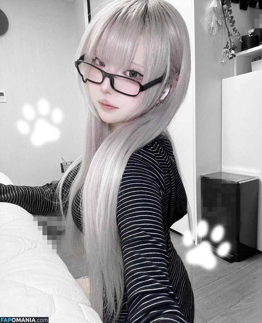 Nyo_nyenya / cjw010615 / cjw010615... / https: / moemoedevil_rain / moemoedevil_rain... / nyonye_nya Nahý OnlyFans  Uniklá fotka #25