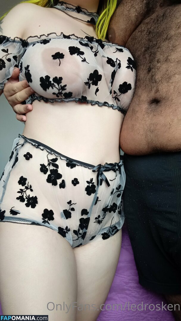 nyx525 / nyxie_ledros Nahý OnlyFans  Uniklá fotka #4
