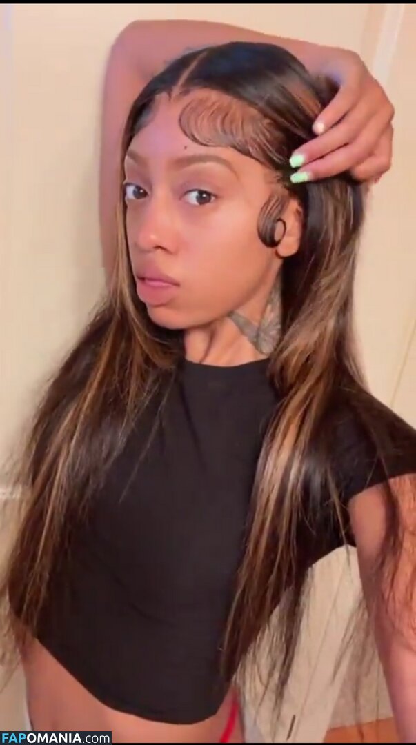 https: / leximakesyounut / officiallexibabii / popular Nahý OnlyFans  Uniklá fotka #2