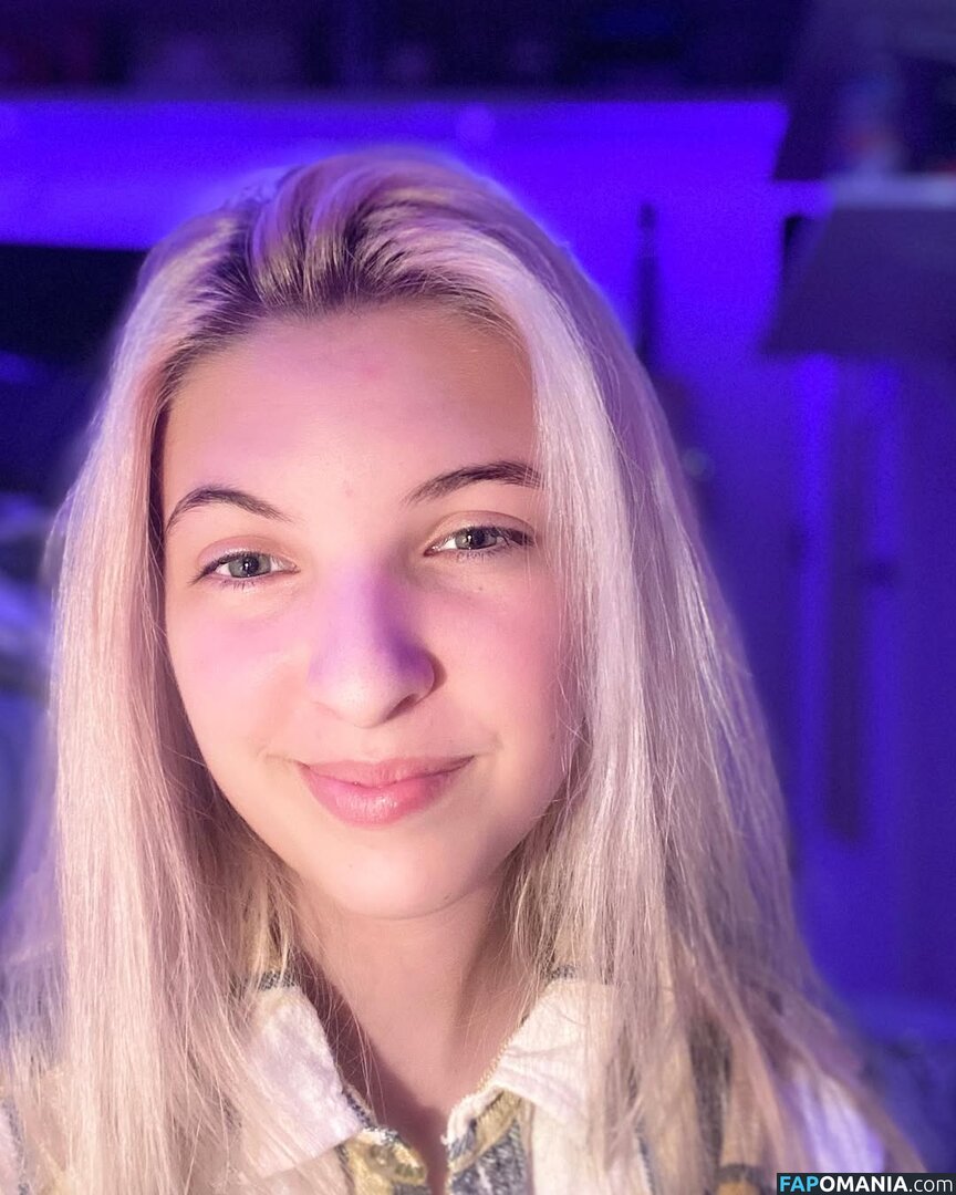 Minty / OkayMintyDust1 / Okaymintydust / https: Nahý OnlyFans  Uniklá fotka #7