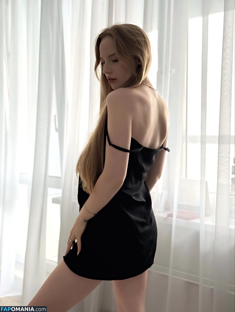 Oksana Neveselaya / https: / o_neveselaya / ok_neveselayaa / theoksanarose Nahý OnlyFans  Uniklá fotka #43