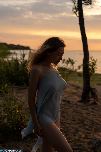Olga Kobzar / bugs_bunny_gf Nahý OnlyFans  Uniklá fotka #26