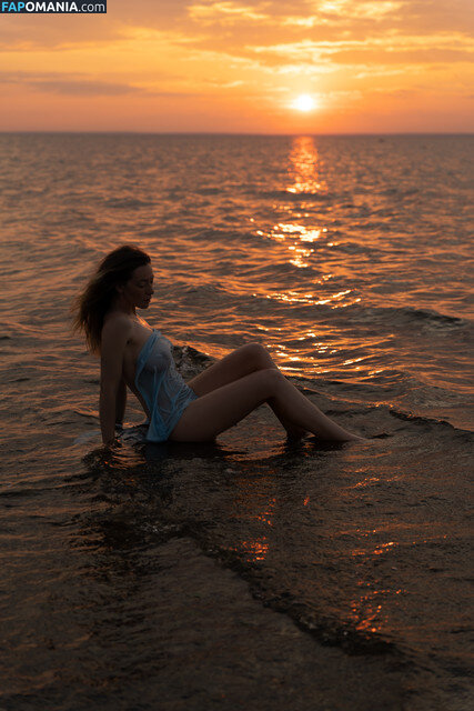 Olga Kobzar / bugs_bunny_gf Nahý OnlyFans  Uniklá fotka #37