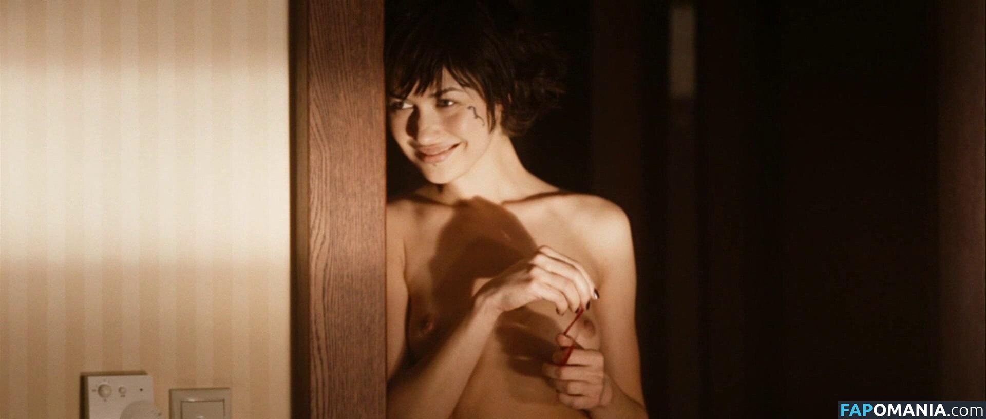 Olga Kurylenko / olgakurylenkoofficial Nahý OnlyFans  Uniklá fotka #1