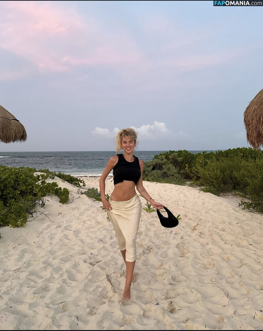 Paislee Prince  / Paislee Prince / Eden Gross / Grannygirlfriend / paisleeprince1 Nahý OnlyFans  Uniklá fotka #18