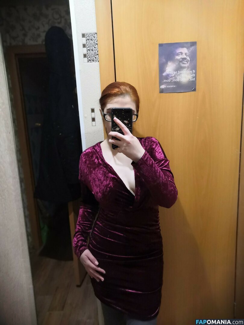 Pelmeshek_Syma / redfury_fox Nahý OnlyFans  Uniklá fotka #1