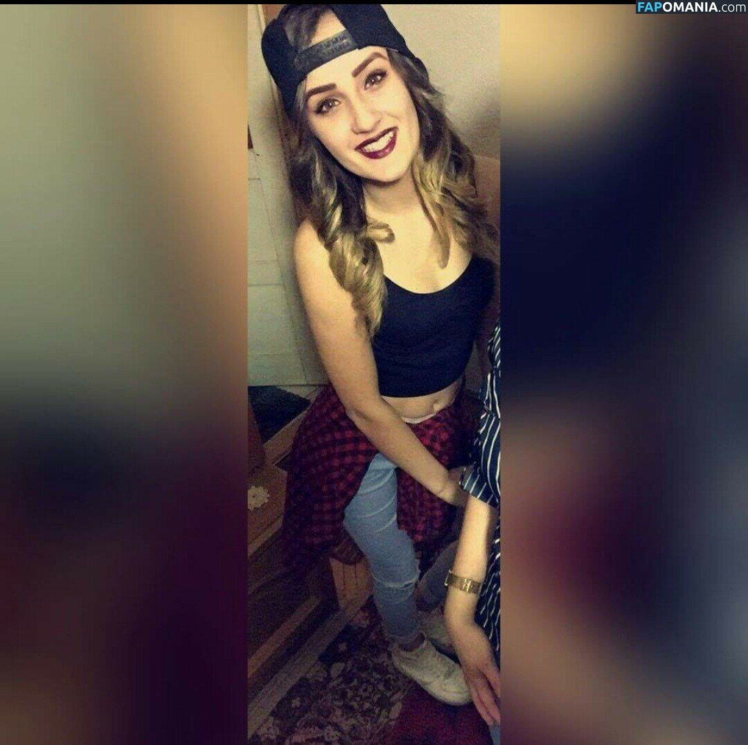 amator_csajok / f.lillaa / petratimea Nahý OnlyFans  Uniklá fotka #1475