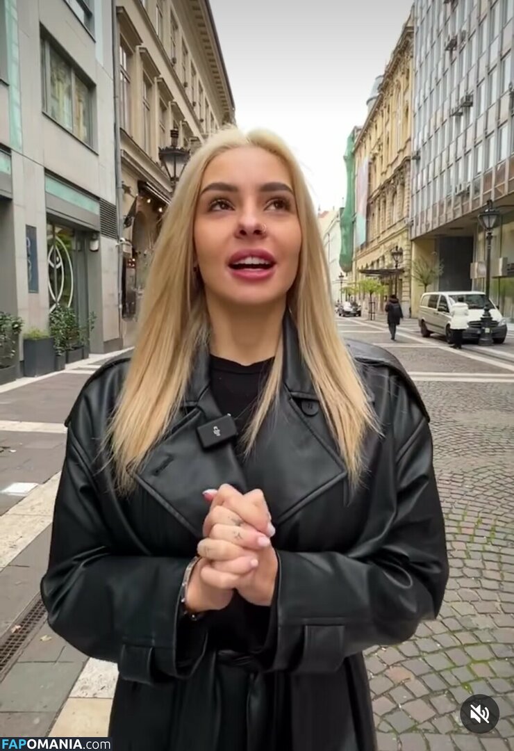 amator_csajok / f.lillaa / petratimea Nahý OnlyFans  Uniklá fotka #1688