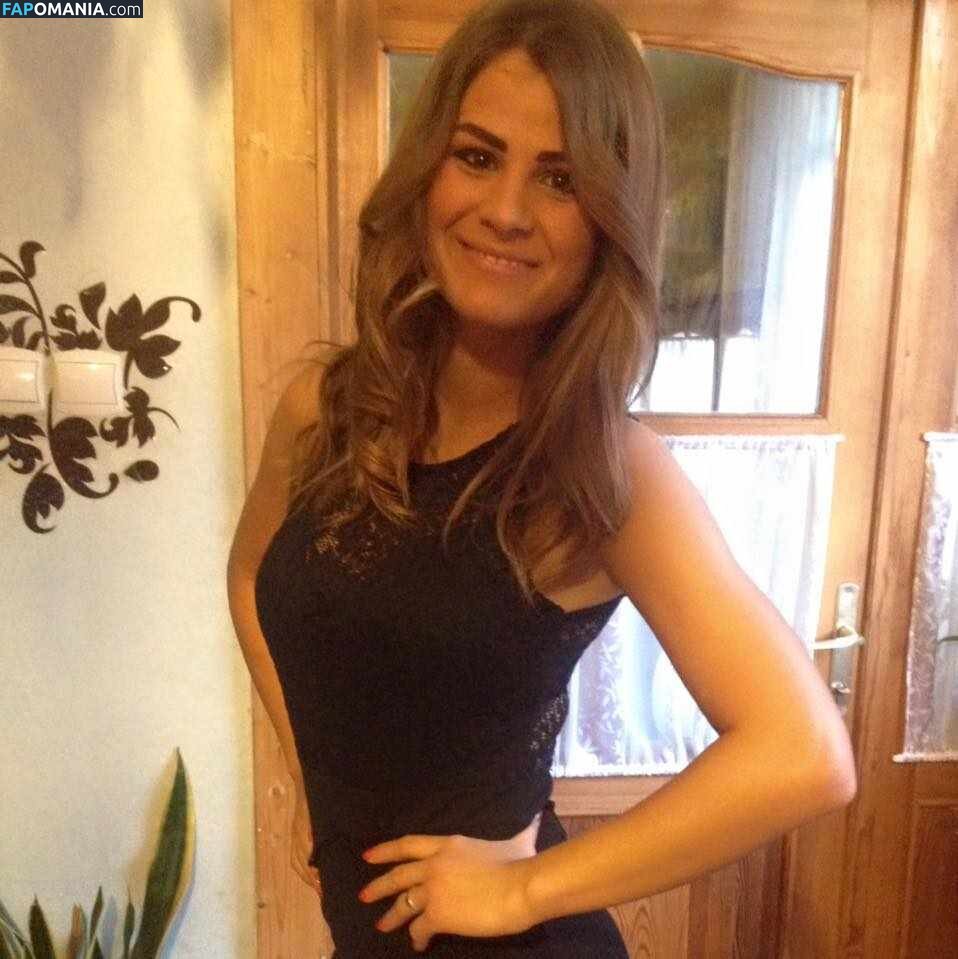amator_csajok / f.lillaa / petratimea Nahý OnlyFans  Uniklá fotka #2784