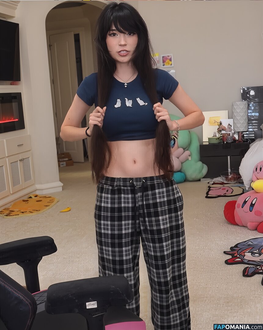 Pokimane / pokimanelol Nahý OnlyFans  Uniklá fotka #18
