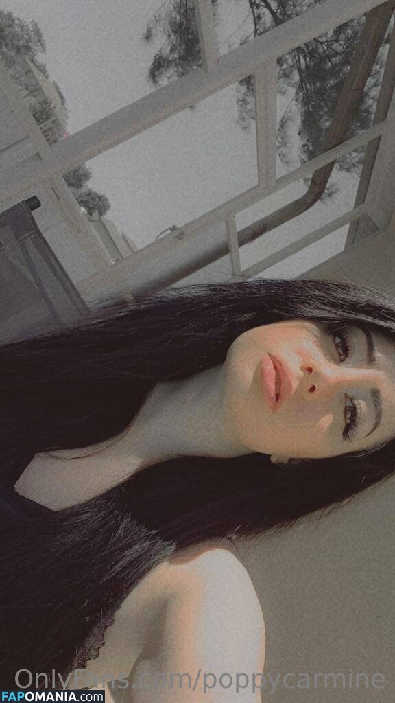 impoppy / poppycarmine Nahý OnlyFans  Uniklá fotka #10